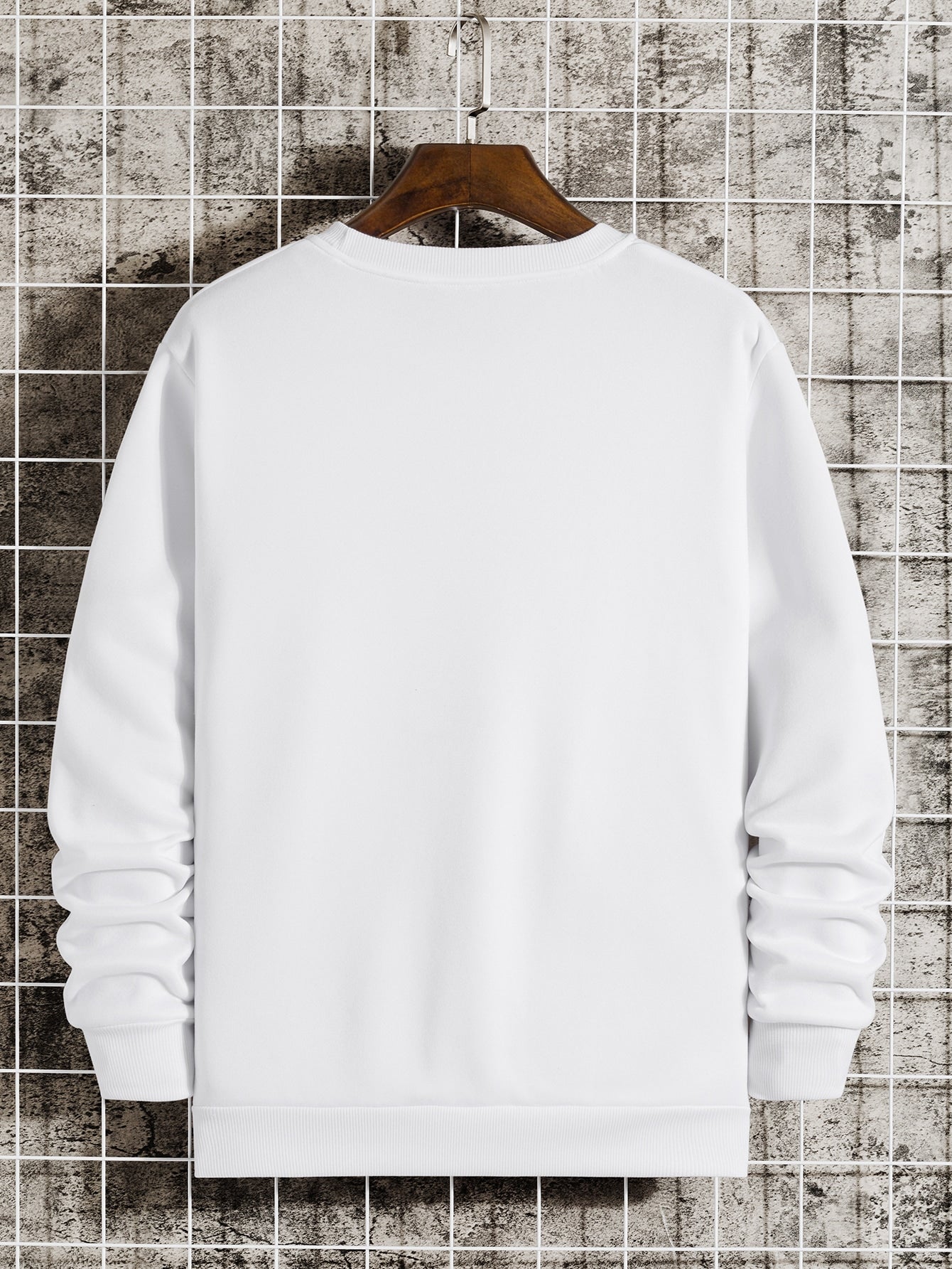 Men Round Neck Thermal Lined Sweatshirt