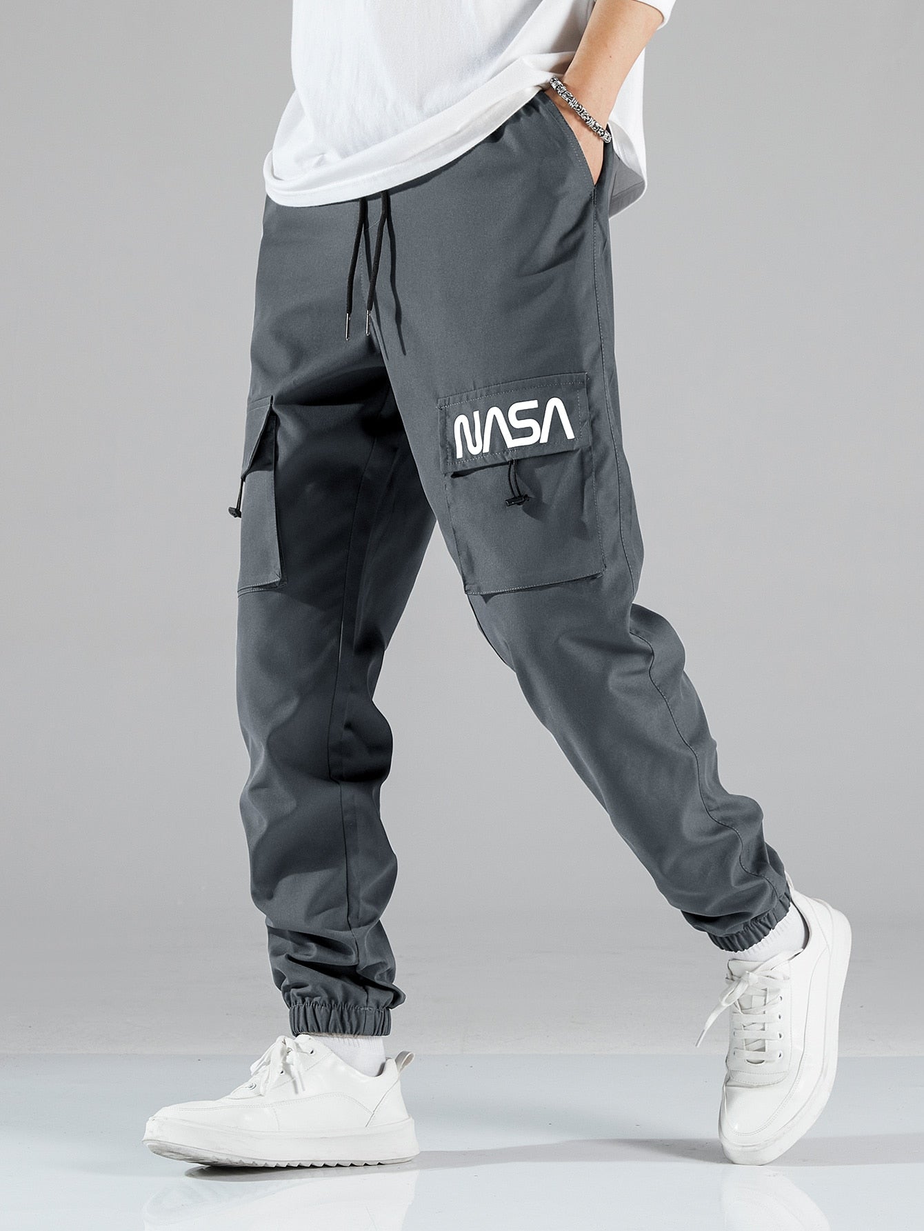 Men Letter Graphic Drawstring Cargo Pants