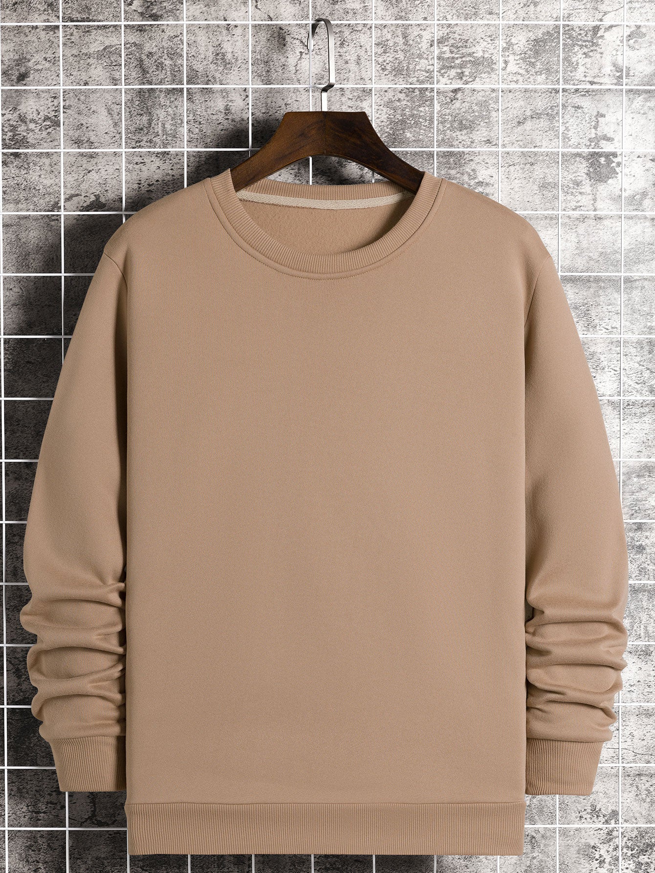 Men Round Neck Thermal Lined Sweatshirt